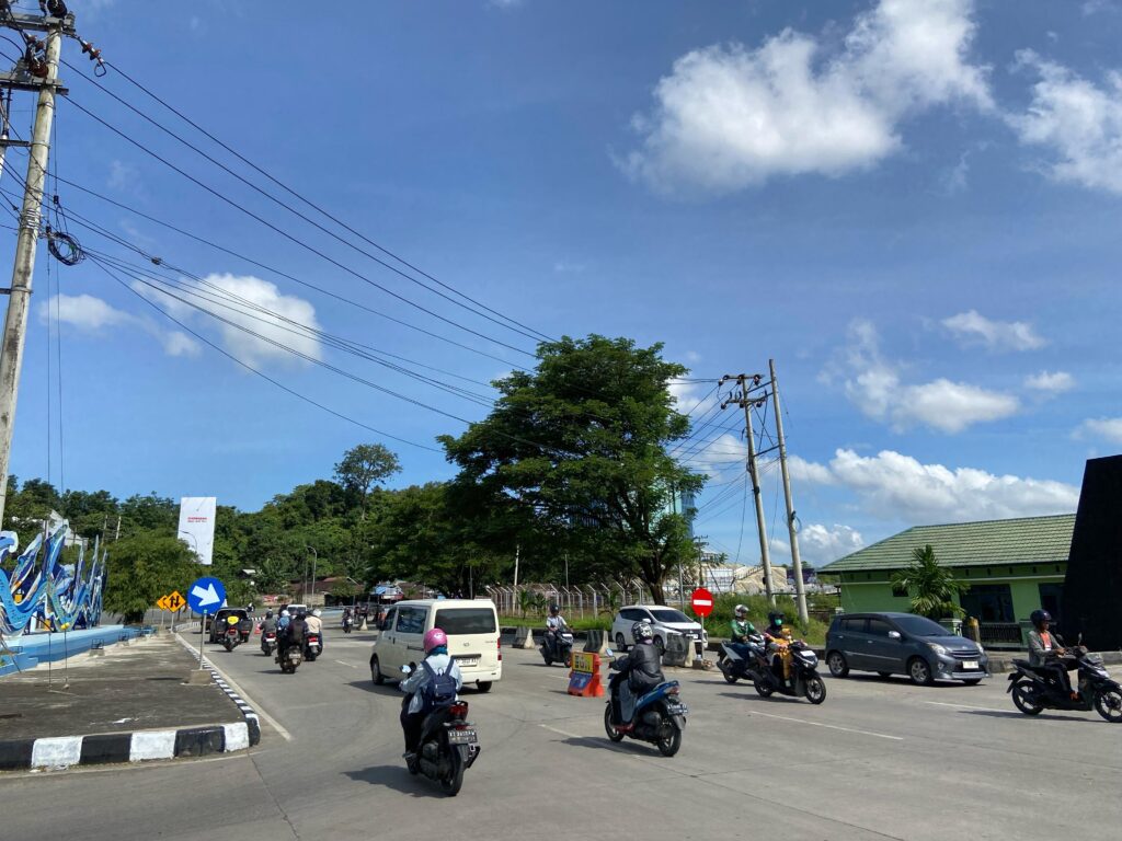 Kondisi Pengalihan Arus Jembatan Mahakam IV Sebagai Jalur Utama Dengan Dua Arah, Jumat (28/2/2025)