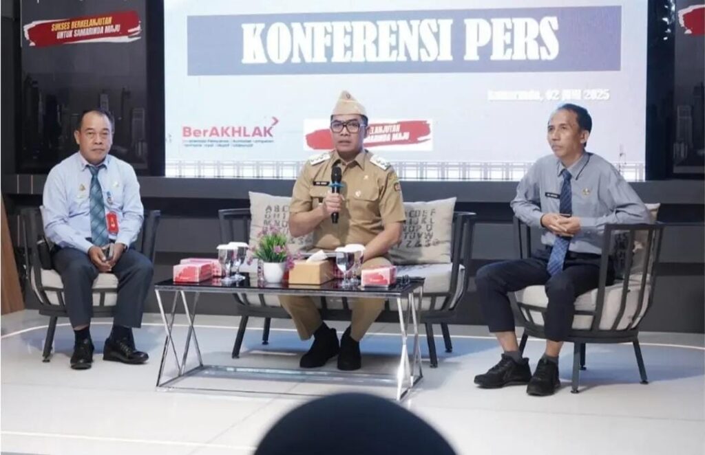 Konferensi Pers Pemerintah Kota (Pemkot) Samarinda Membentuk Tim Pengawasan Khusus Sistem Penerimaan Murid Baru (SPMB) Tahun Ajaran 2025.