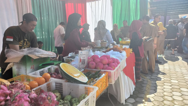 Pasar Tani dan Bazar Pangan yang berlangsung selama dua hari, 2-3 April 2024