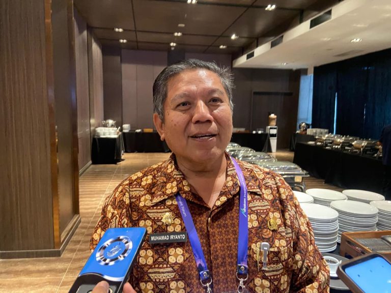 Asisten II Bidang Perekonomian dan Pembangunan Sekretariat Kabupaten Kutai Kartanegara, Muhammad Iriyanto. (Foto: katamedia.co)