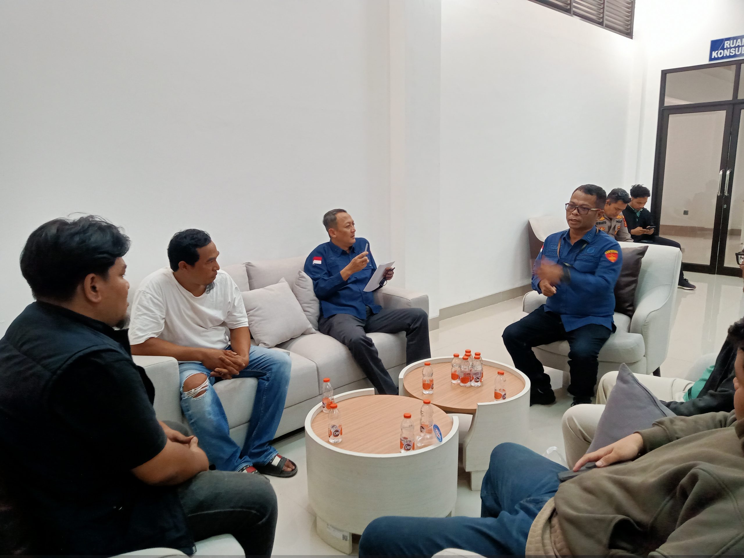 Perwakilan FORKOP Kaltim saat diterima audiensi oleh Pihak Kejati Kaltim, Kamis(29/10/2026).